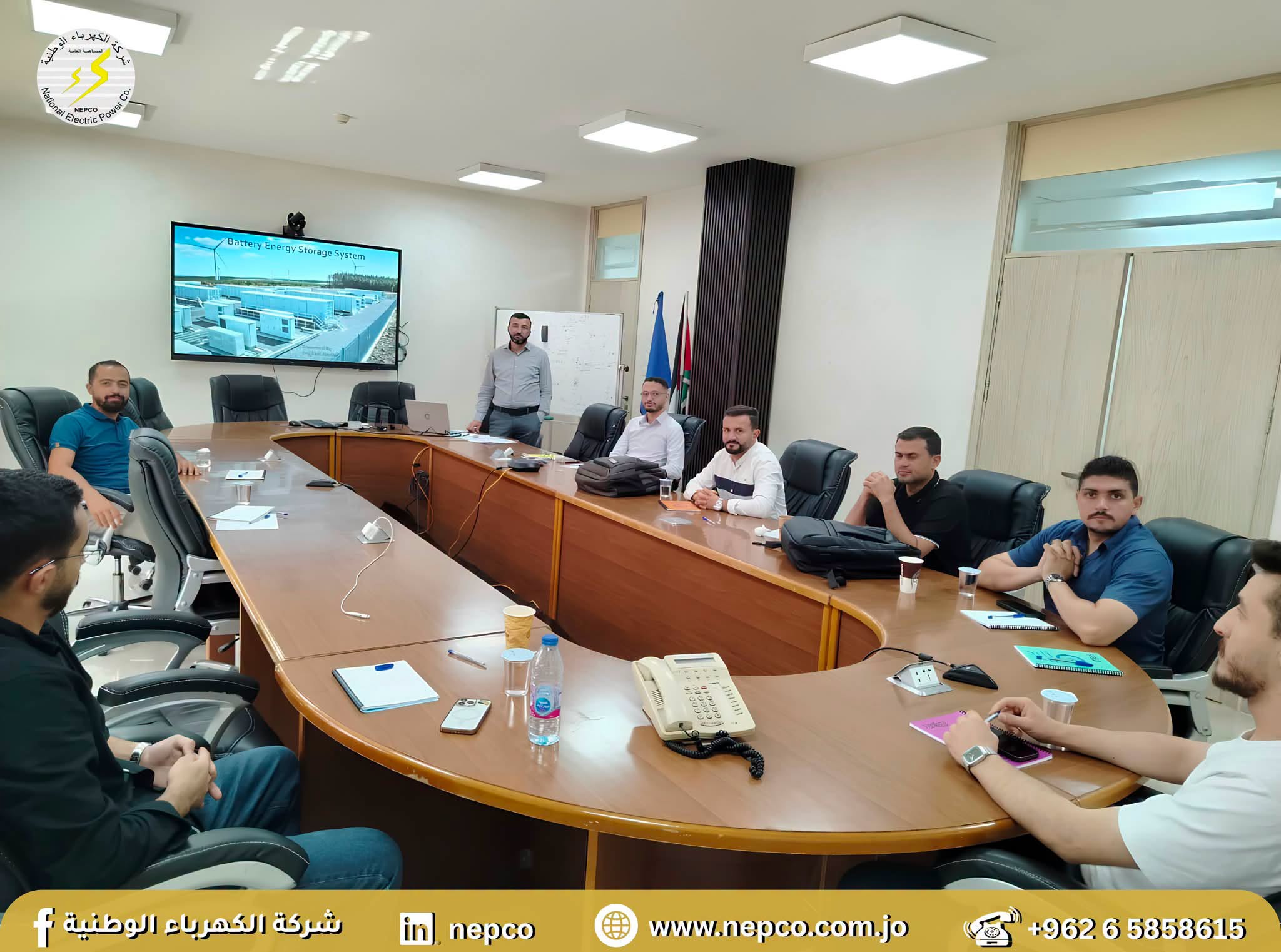 مركز التدريب الكهربائي يعقد دورة تدريبية متخصصة بأنظمة تخزين الطاقة واستخدام البطاريات