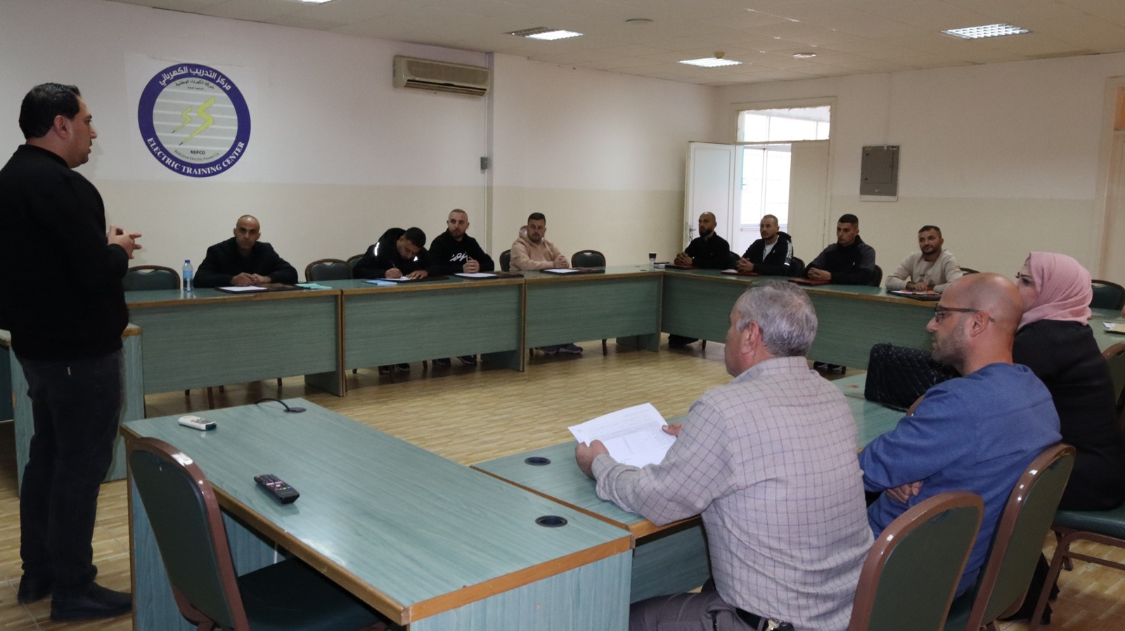 مركز التدريب الكهربائي يطلق دورة متخصصة للأشقاء الفلسطينيين بالتعاون مع  "JICA"